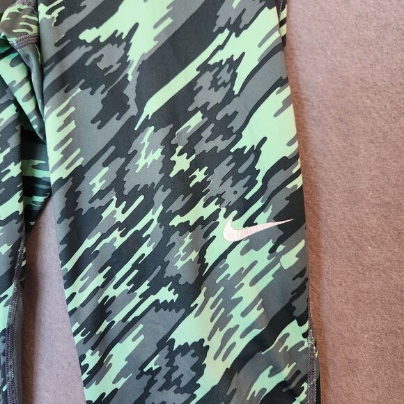 Womens L Nike Dri-Fit Legging 3/4 Crop Green Pattern - Picture 3 of 11